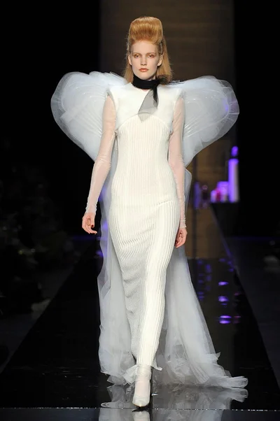 Look 50
